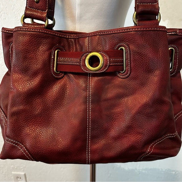 Burgundy faux leather handbag with contrast stitching - Picture 2 of 8
